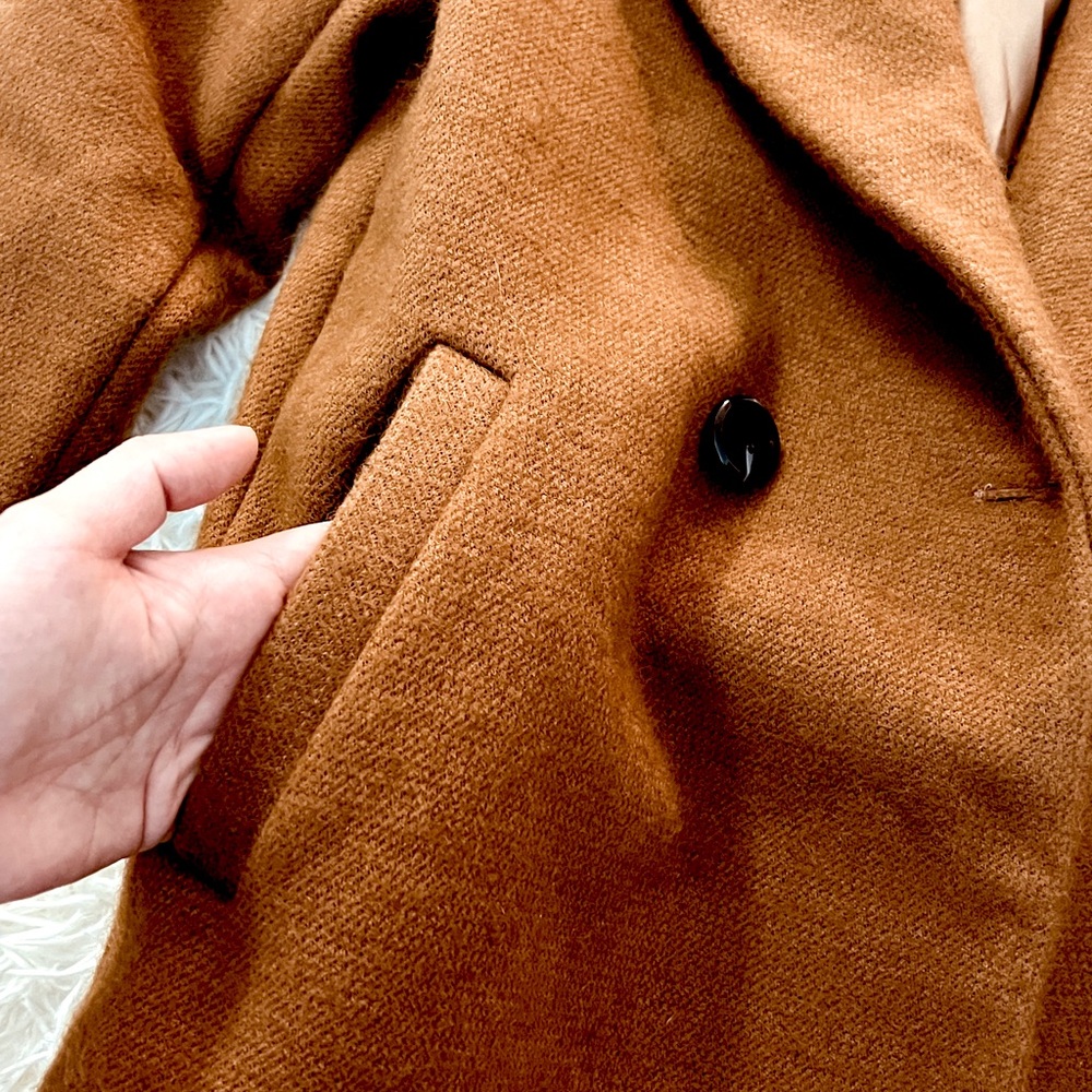 Double-Breasted Women's Coat in Rust Brown - Picture 3 of 4